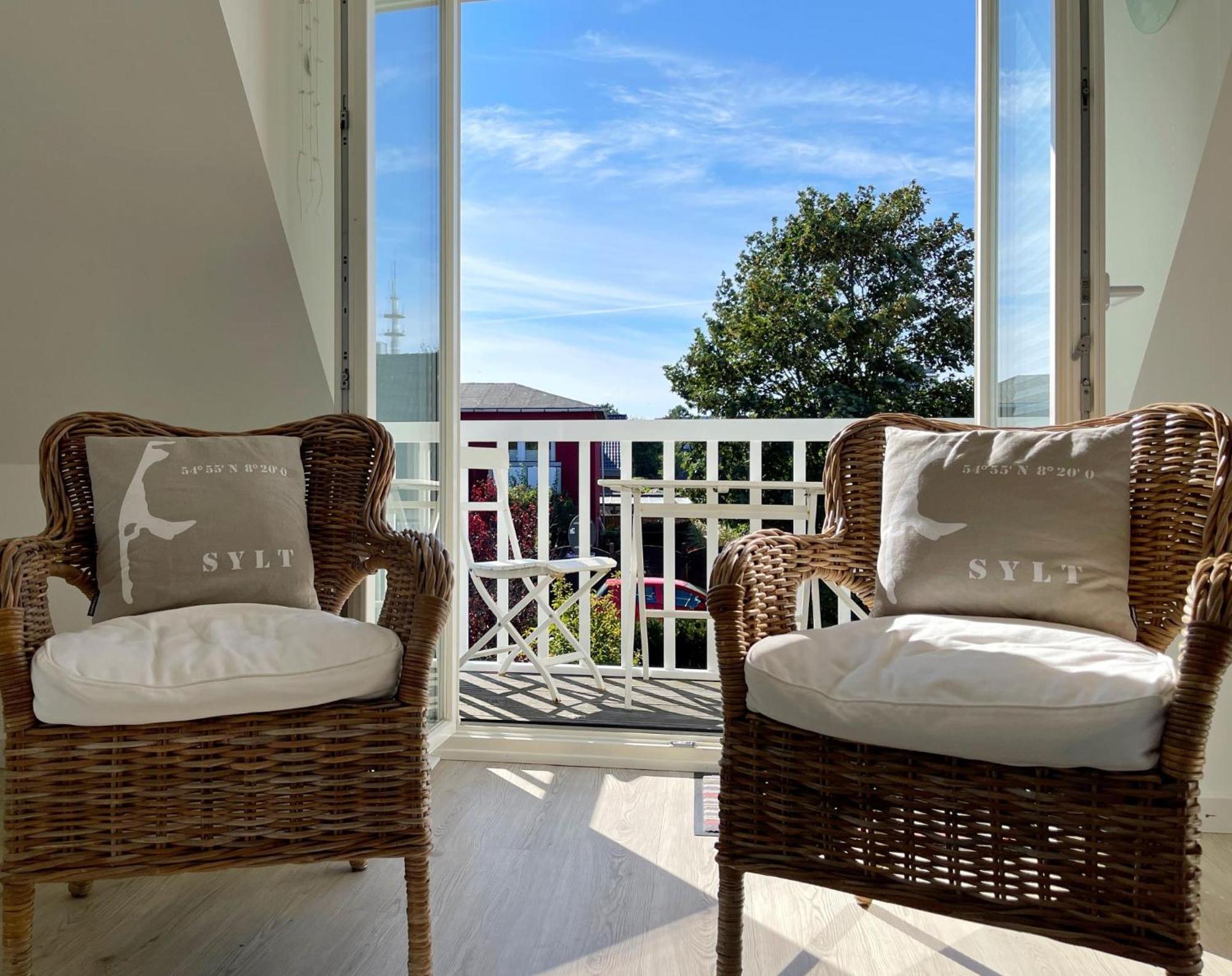 Apartment Haus Dünenrose App 2 Mit Balkon Westerland